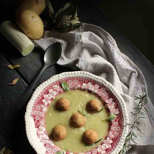  Cream of leeks and chickpea balls