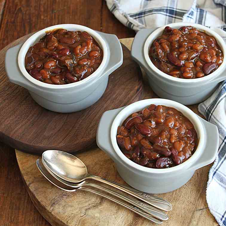 Molasses Baked Beans