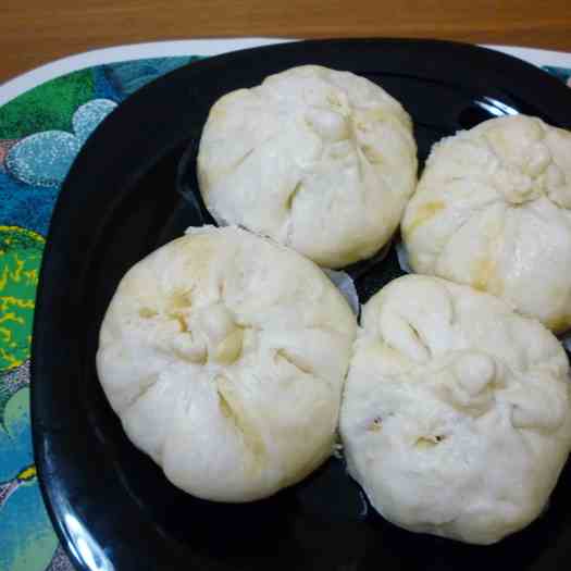 Steamed Buns (Baozi/Pau)