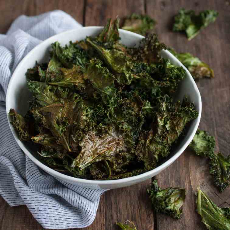 Cajun Roasted Kale Chips