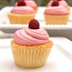 Zingy Raspberry Lemon Cupcakes