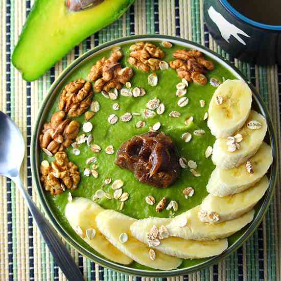 Caramel Apple Smoothie Bowl