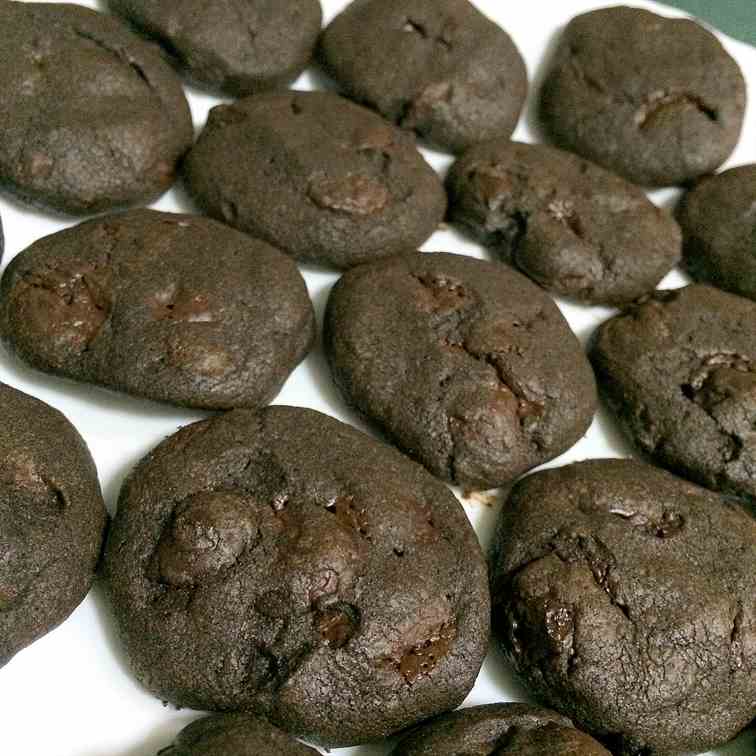 Dark Chocolate Chip Cookie 