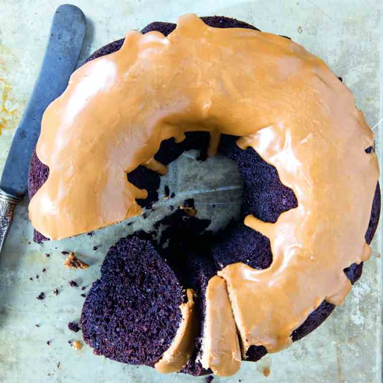 Fudgy Chocolate Bundt Cake with 