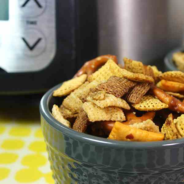 Slow Cooker Chex Mix