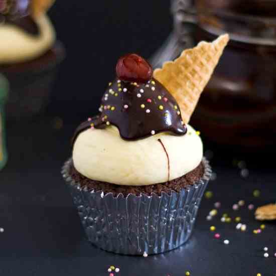 Chocolate Sundae Cupcakes