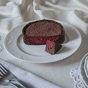 red velvet cheesecake