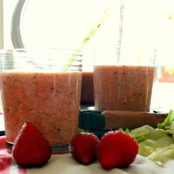 Pink Vitamin Bomb Smoothie