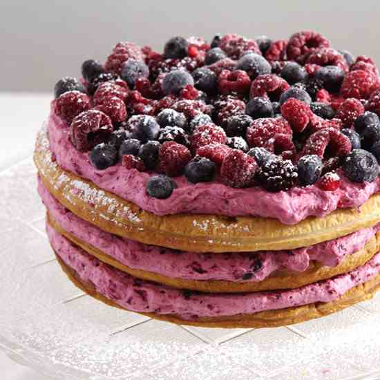 Berry Puff Pastry Cake