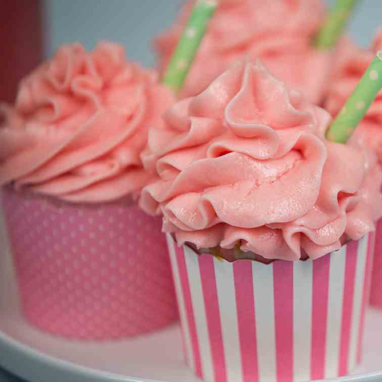 Pink Lemonade Cupcakes