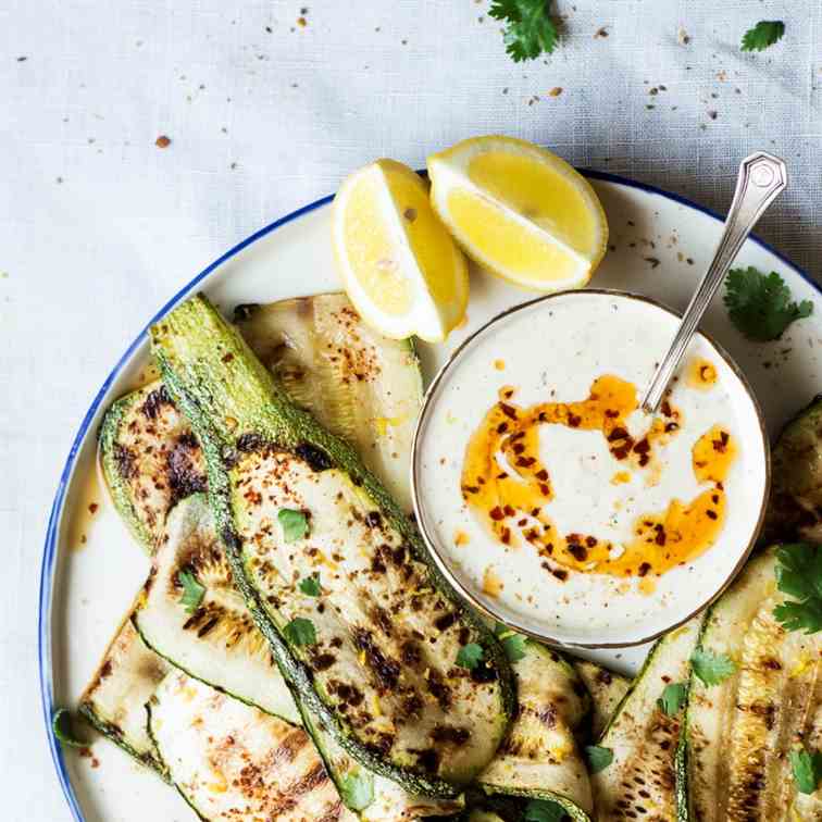 Spicy grilled zucchini with curried dip