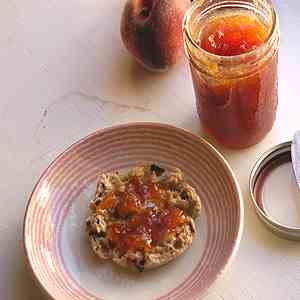 Caramelized Vanilla Peach Jam