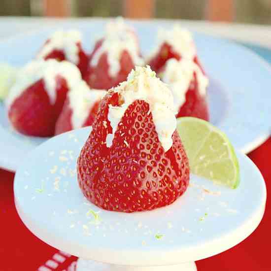 Cheesecake Stuffed Strawberries