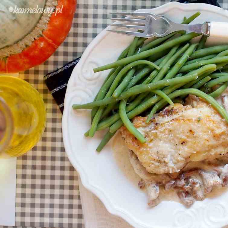 Chicken and chanterelle skillet