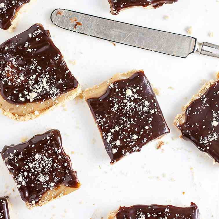 Salted Caramel Chocolate Shortbread Bars