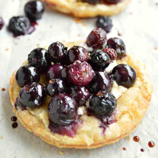 Roasted Berry Breakfast Tarts