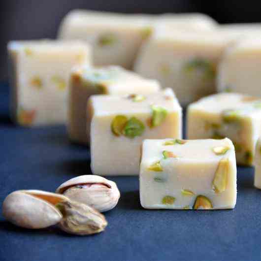 Irish Cream & Pistachio Fudge