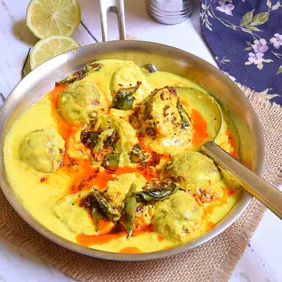 Palak Pakora Kadhi