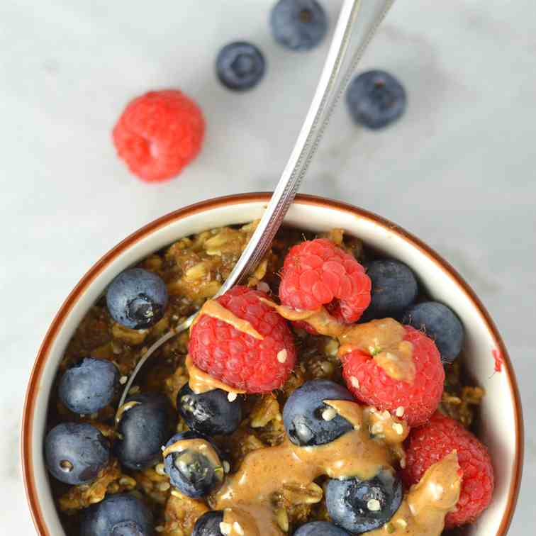 Berry Peanut Butter Coffee Oats