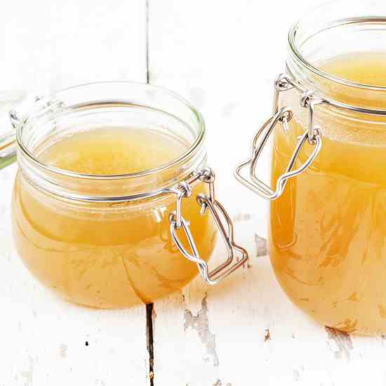 How to make basic chicken stock