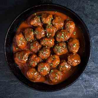 Juicy Beef Meatballs in Tomato Sauce