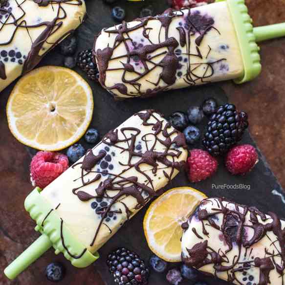 Creamy Lemon Berry Popsicles 