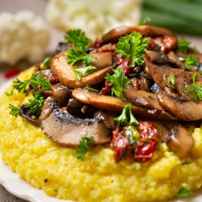 Mushroom Ragout with Cauliflower Polenta