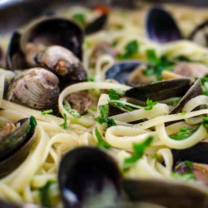 Linguine with Steamed Clams