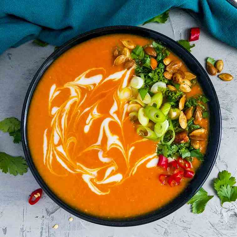 Spicy Thai Pumpkin Soup