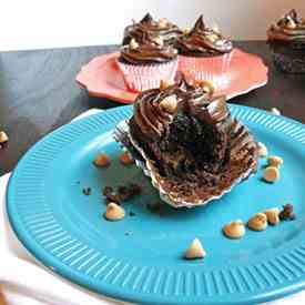 Peanut Butter Filled Chocolate Cupcakes 