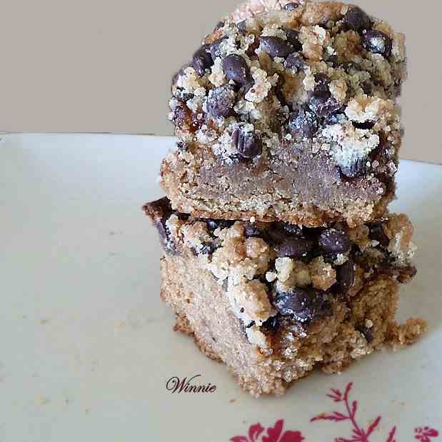 Peanut Butter Chocolate Chip Coffee Cake