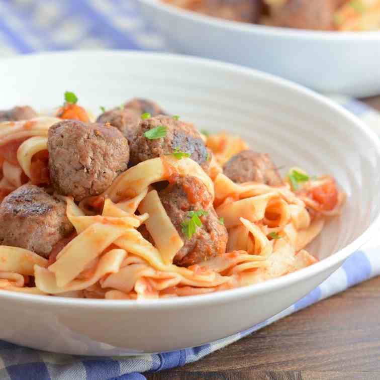 Meatballs in tomato sauce