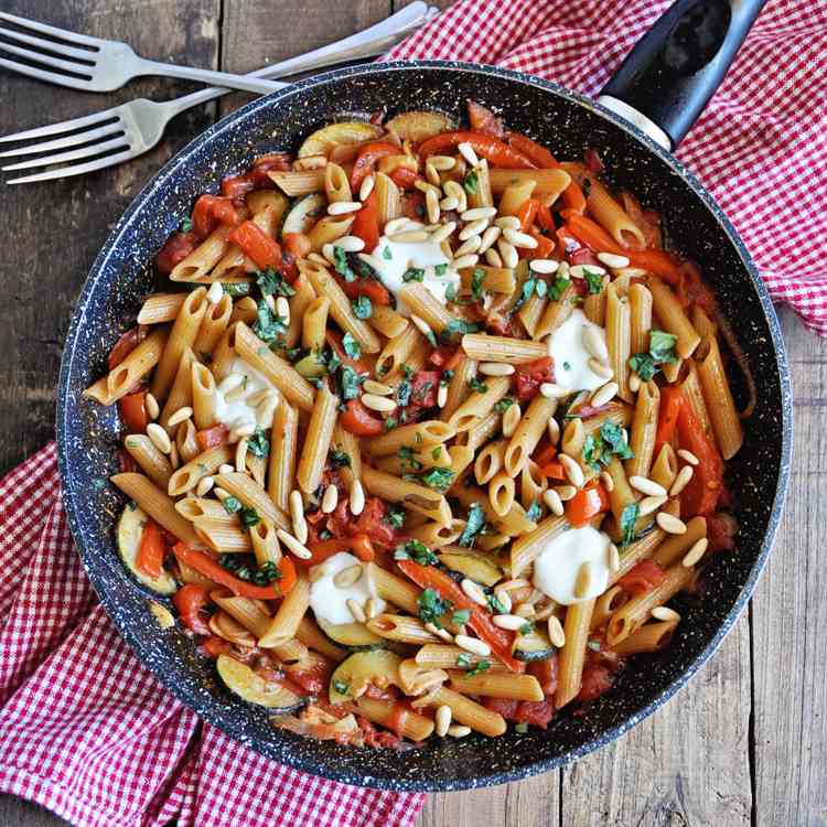 The Ultimate One-Pot Vegetarian Pasta