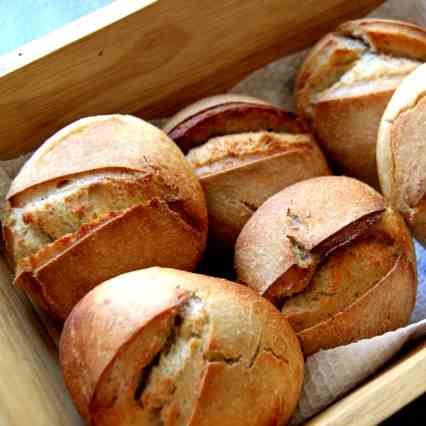 Semmeli ~ Swiss Bread-Rolls
