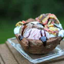 Chocolate Pie Crust Sundae Cups