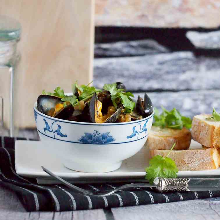 Quick and easy red curry mussels
