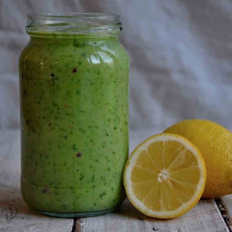 Apple and Avocado Smoothie