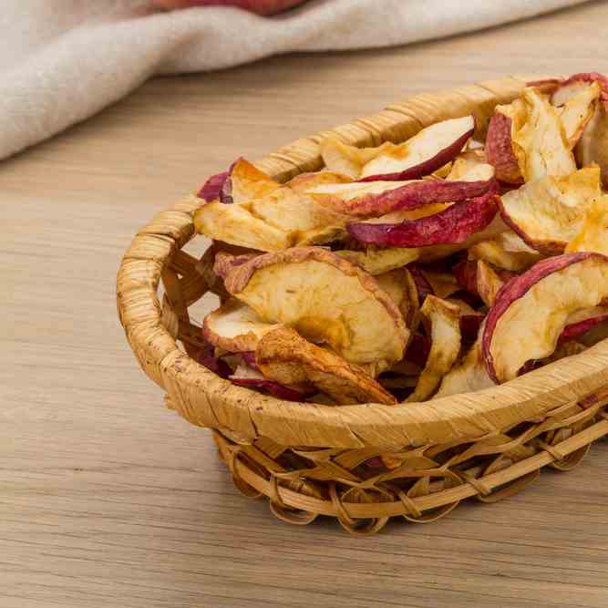 Three Ingredient Airfryer Apple Chips