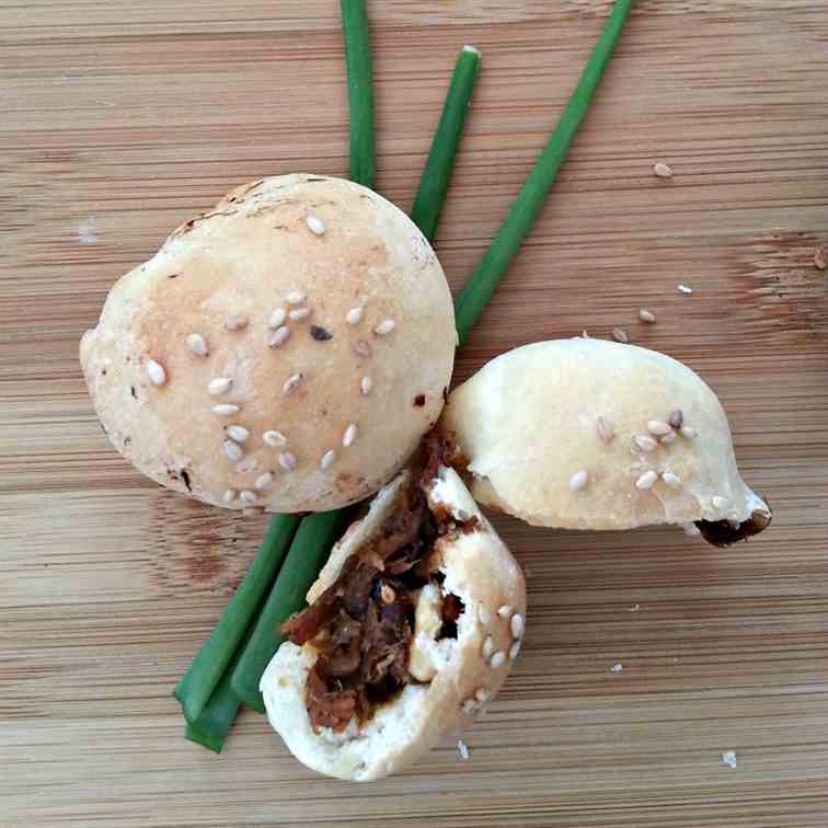 SWEET & SPICY CHAR SUI BAO 