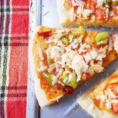 Spicy Vegetable Pizza 