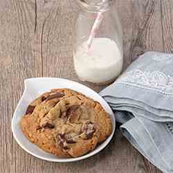 Chocolate Chip Amaretto Coconut Cookie