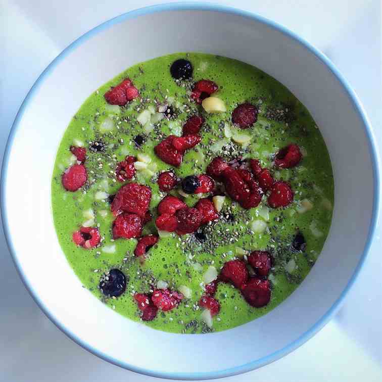 Super Green Smoothie Bowl