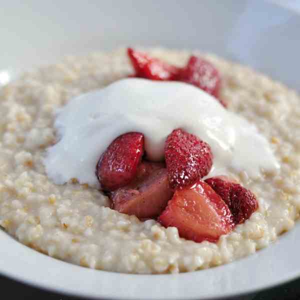 Grown-Up Strawberries & Cream Oatme