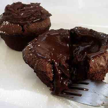 POM Wonderful Molten Chocolate Cupcakes
