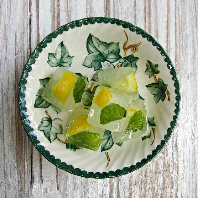 Mint and Lemon Ice Cubes