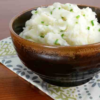 Garlic and Chive Mashed Potatoes  