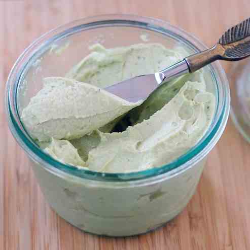 Vegan Avocado Cashew Cream Cheese 