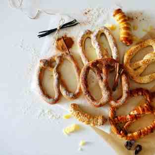 Caraway Fennel Soft Pretzels