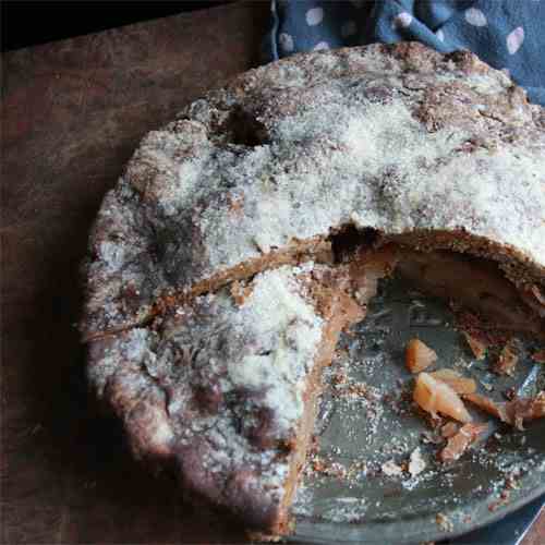 Gingerbread Apple Pie