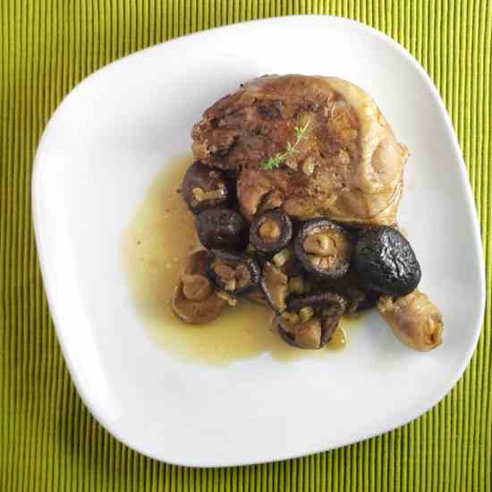 Duck legs with mushrooms